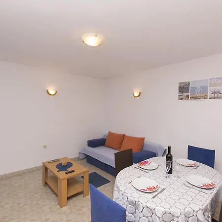 Holiday home House Iva *