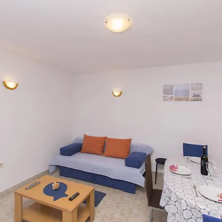 House Iva Σπίτι διακοπών Maslenica
