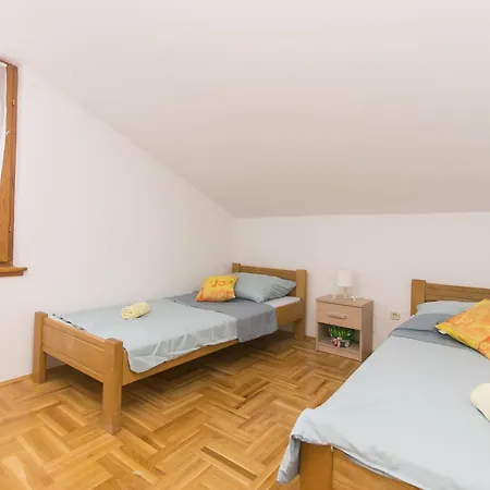 House Iva * Maslenica
