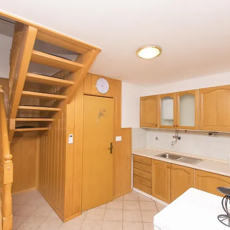 Holiday home House Iva *